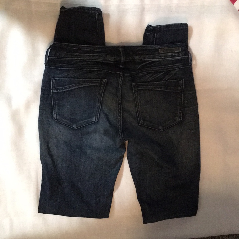 Express jeans.